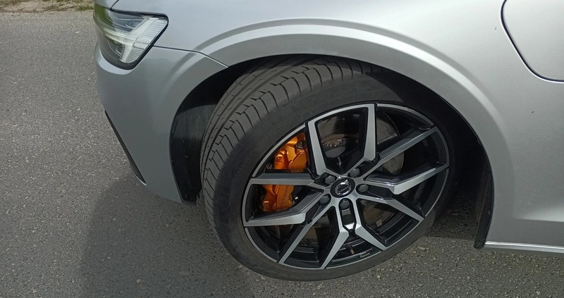 Volvo V60 cena 215900 przebieg: 52505, rok produkcji 2021 z Kraków małe 781